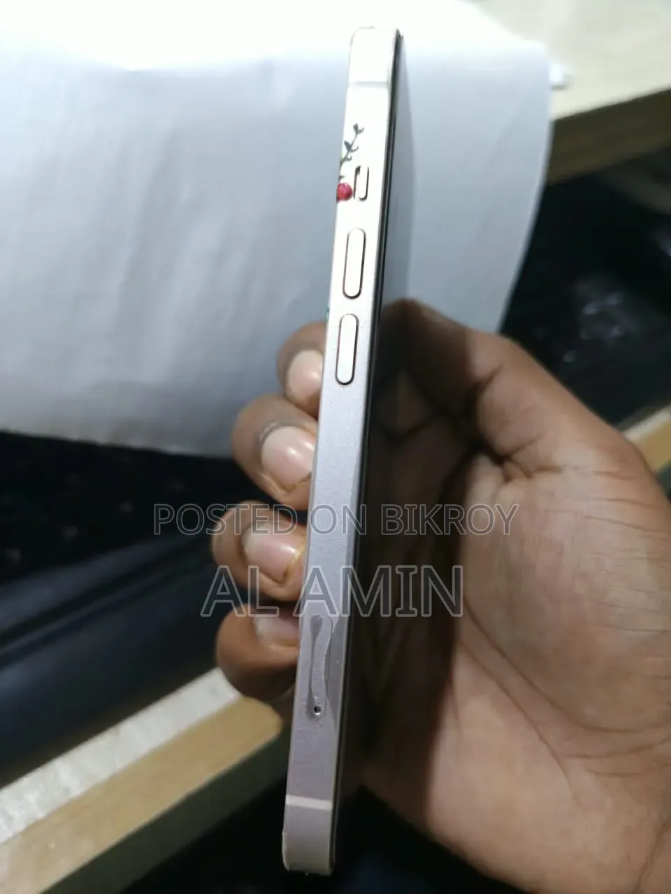 অ্যাপল আইফোন ১৩ ২৫৬ জিবি হোয়াইট