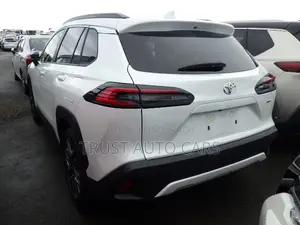 Toyota Corolla Cross 2025 Pearl