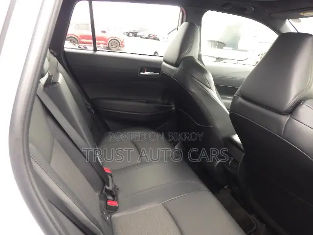 Toyota Corolla Cross 2025 Pearl