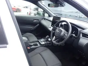 Toyota Corolla Cross 2025 Pearl