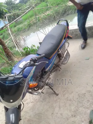 বাজাজ প্লাটিনা ১১০ ২০১৪ নীল