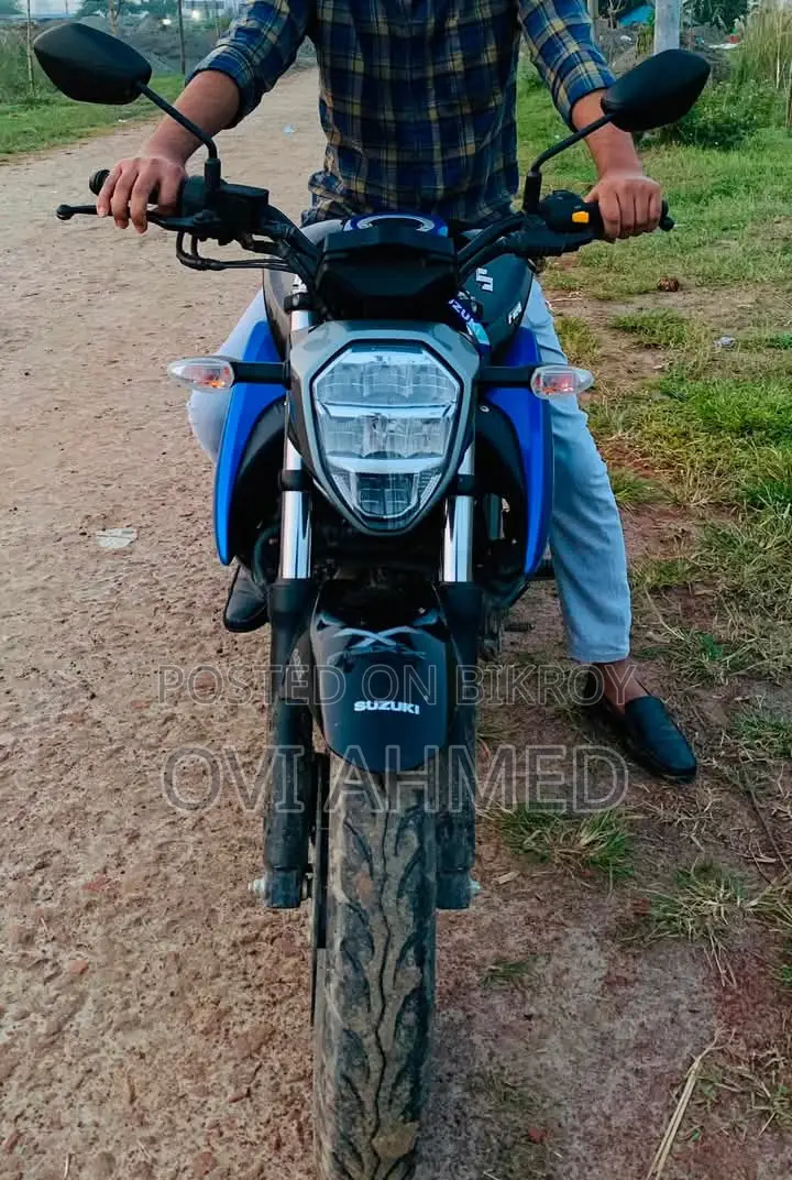 সুজুকি জিক্সার ২০২০ ব্ল্যাক