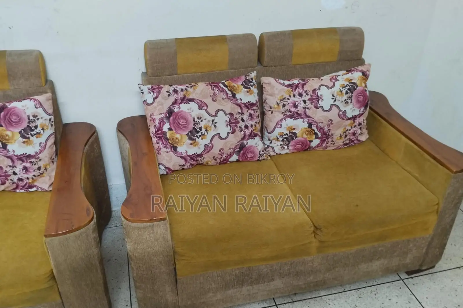 5 Seater Fabric Sofa Set (2+2+1)