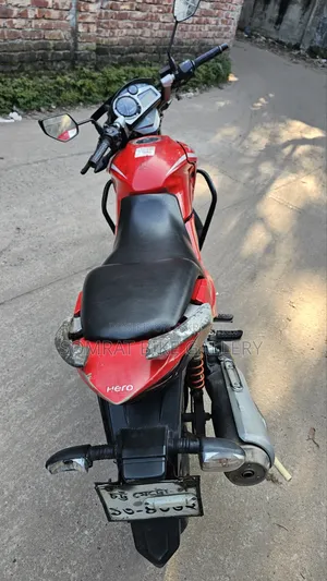 হিরো এক্সট্রিম ১২৫আর ২০২১ রেড