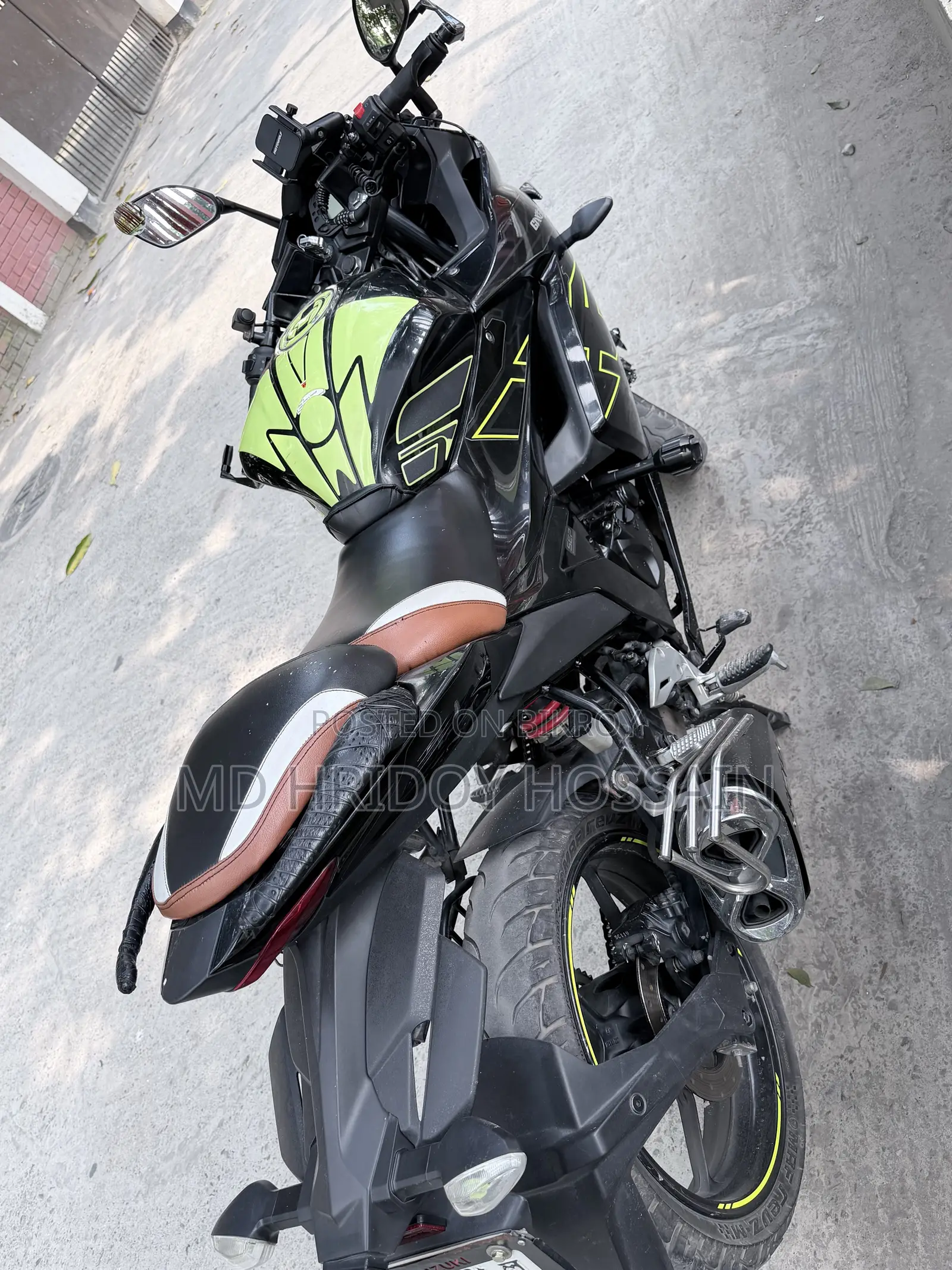 নতুন সুজুকি জিক্সার এসএফ ২০২৫ ব্ল্যাক