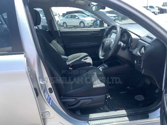 Toyota Axio 2021 Silver
