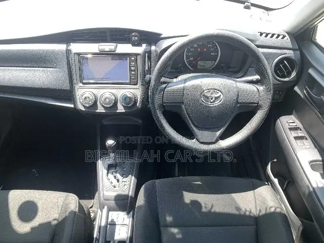 Toyota Axio 2021 Silver