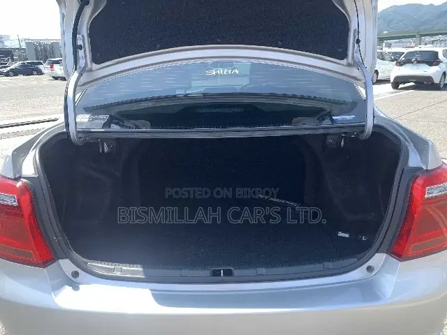 Toyota Axio 2021 Silver