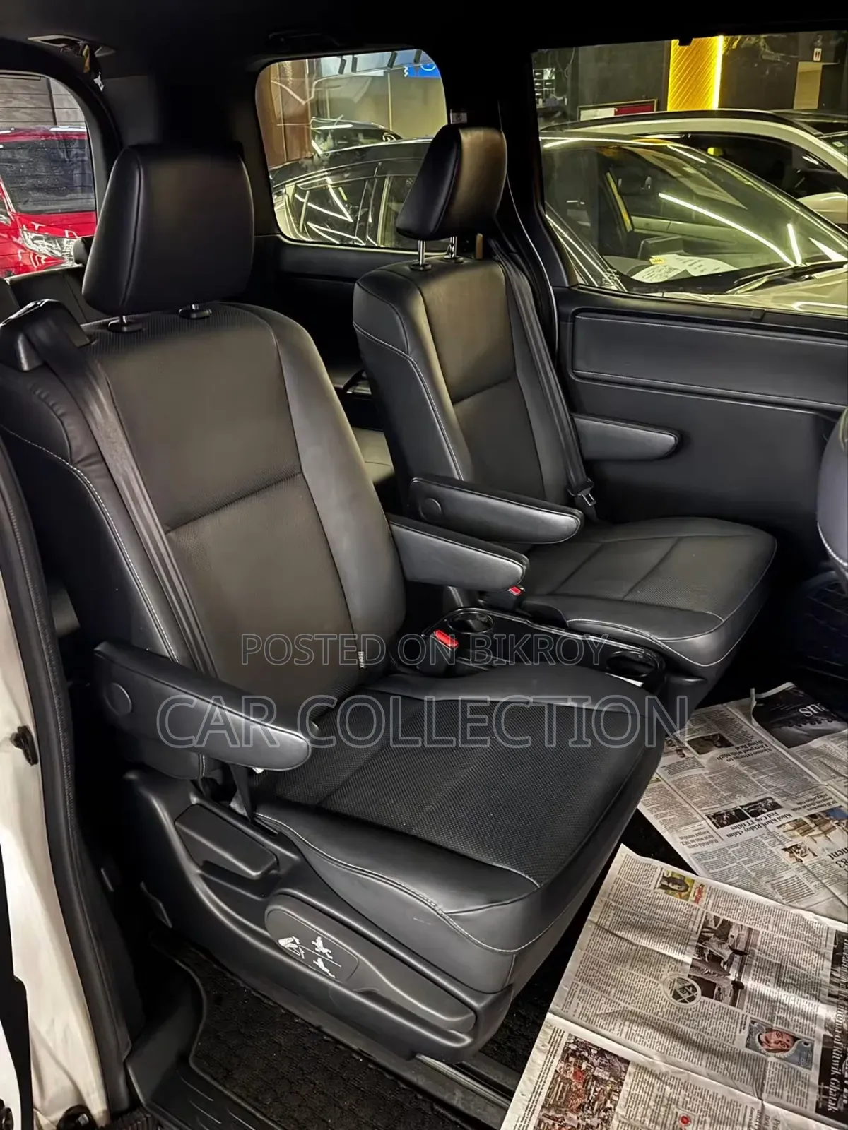 Toyota Esquire 1.8 Front-Wheel Drive Hybrid (7 Seater) 2021 Pearl