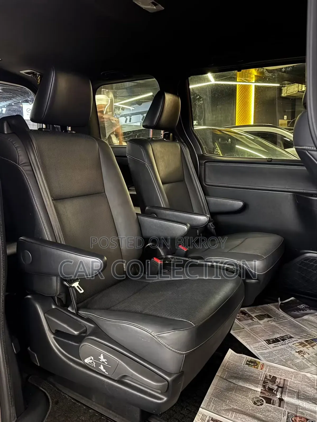 Toyota Esquire 1.8 Front-Wheel Drive Hybrid (7 Seater) 2021 Pearl