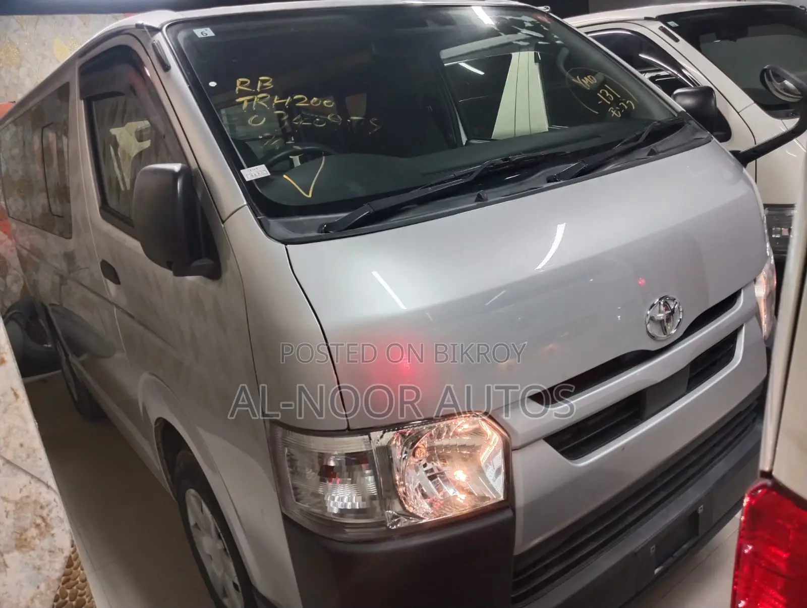 Toyota HiAce 2021 Silver