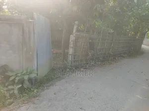 10 Decimal Land for Sale