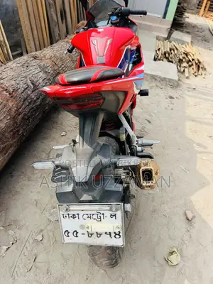 Honda CBR 2021 Red