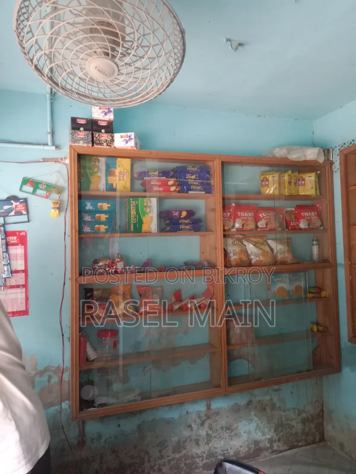 কনফেকশনারি দোকানের রেক