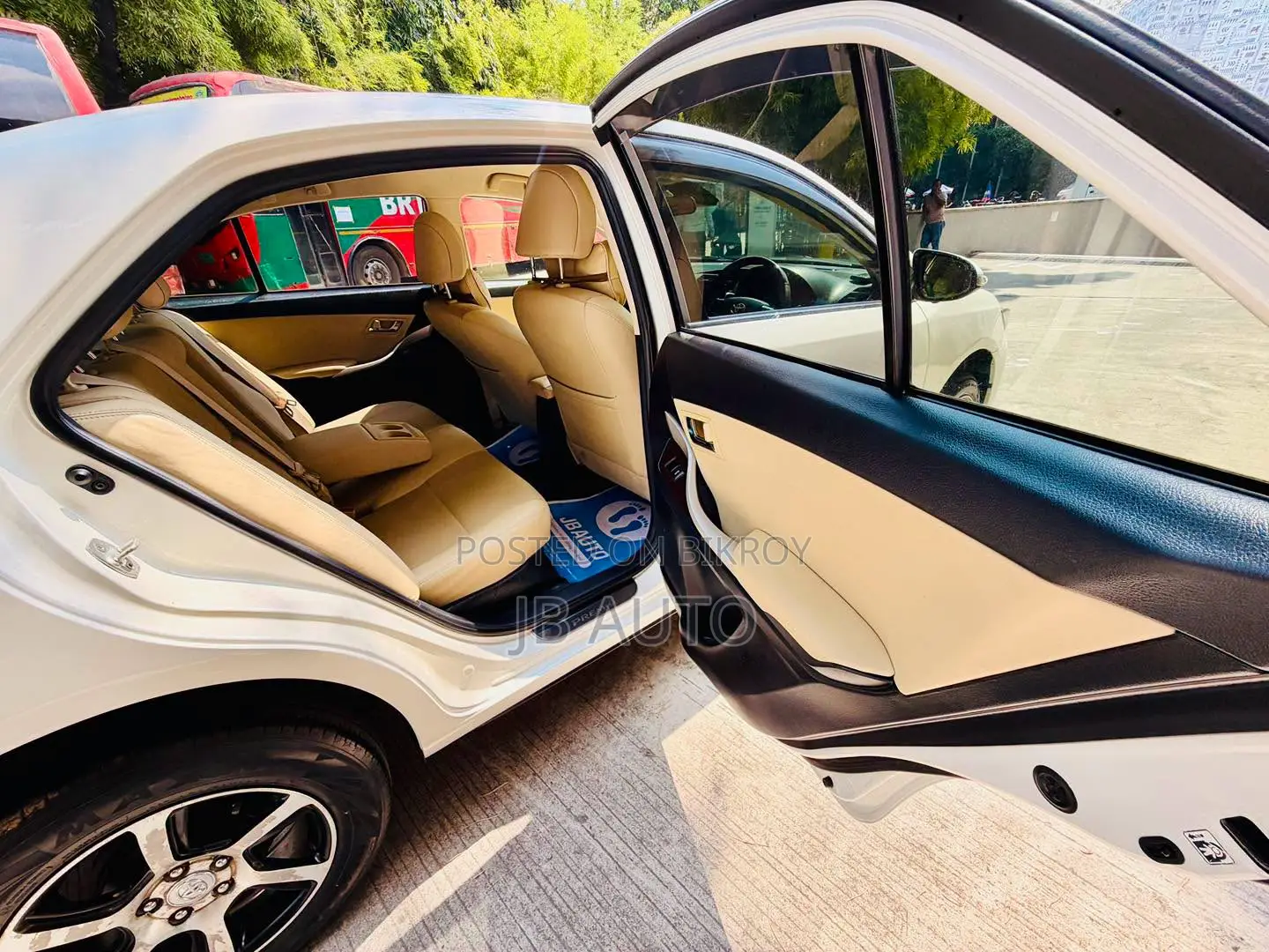 Toyota Premio 2018 Pearl