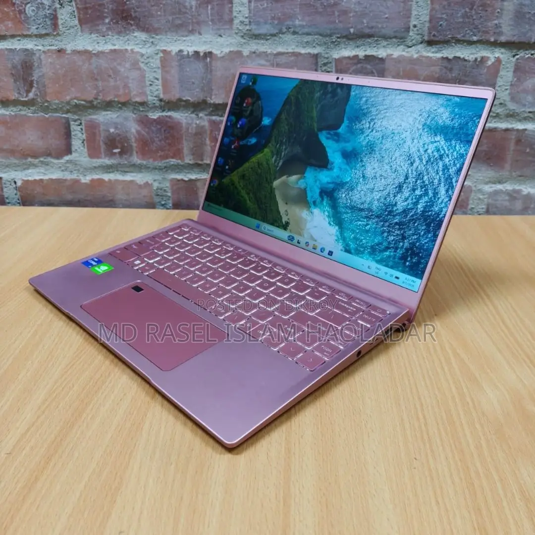 Laptop MSI 3GB Intel SSD 256GB