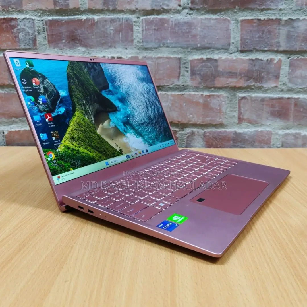 Laptop MSI 3GB Intel SSD 256GB
