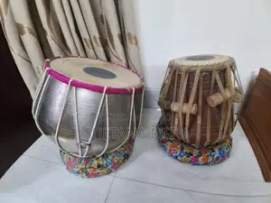 হারমোনিয়াম এবং ঢুলি তবলি