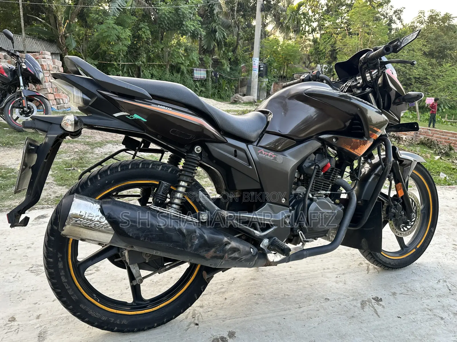 Hero Hunk 2021 Brown