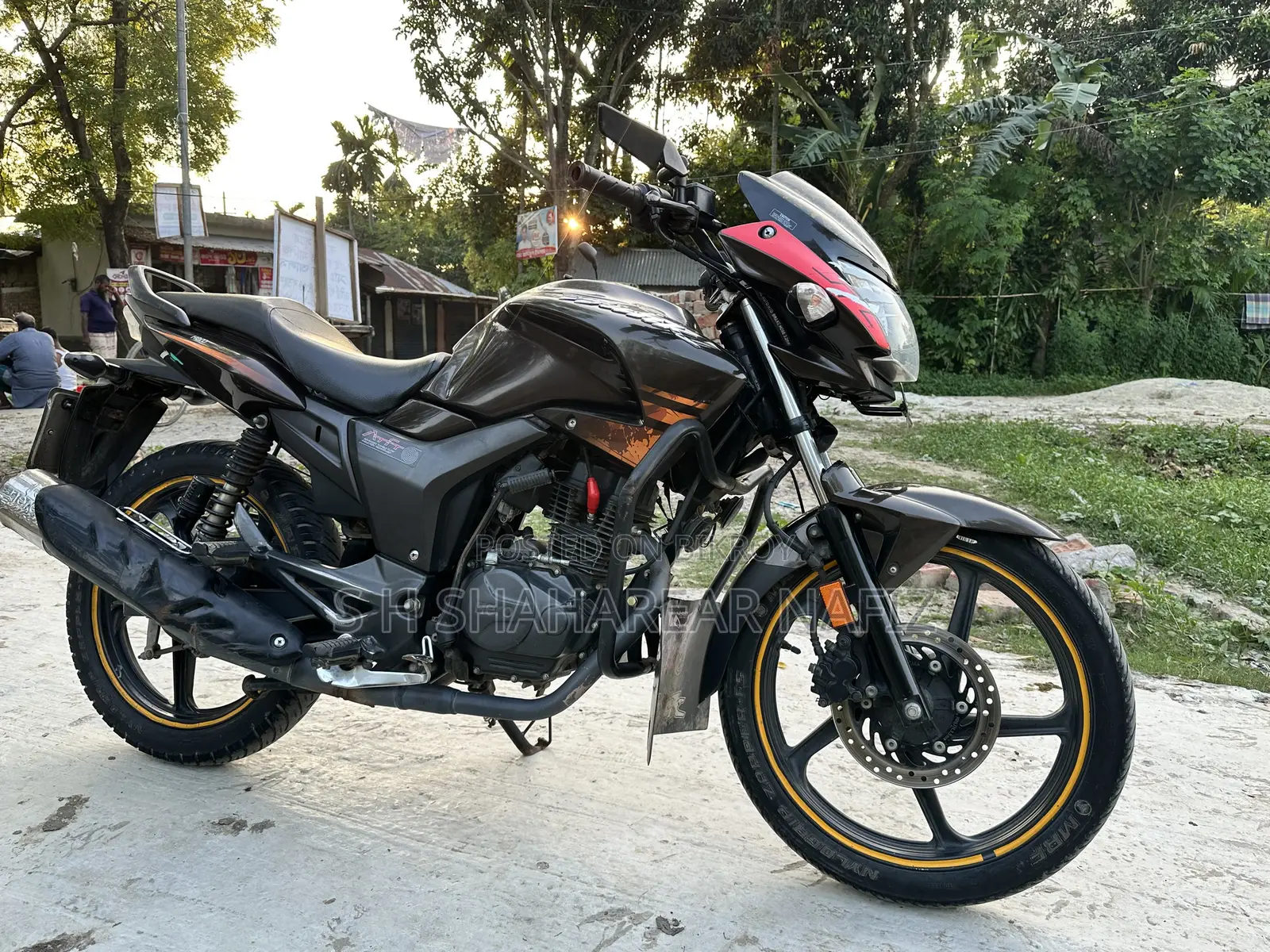 Hero Hunk 2021 Brown
