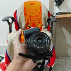 Sony Zv E10 With 50 Mm Lens