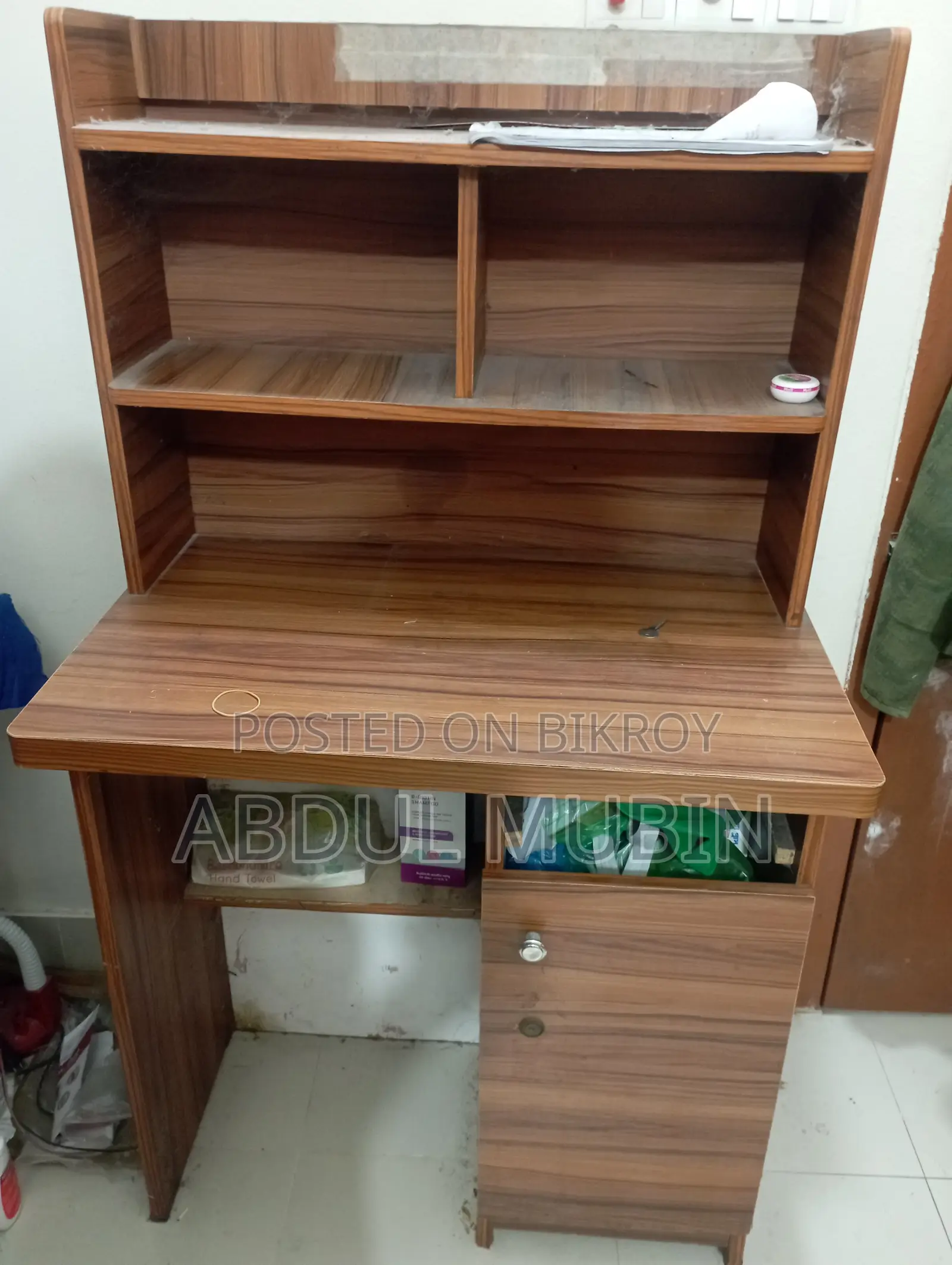 Reading Table