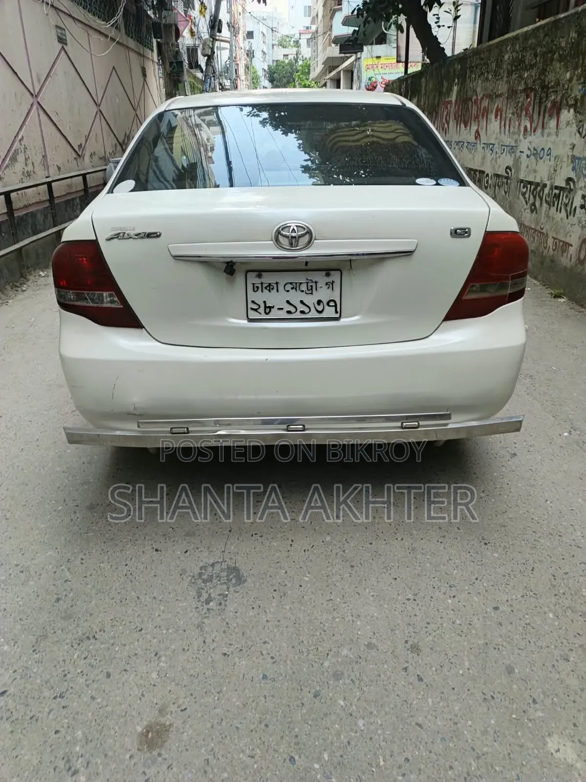 টয়োটা এক্সিও ২০১২ অফ হোয়াইট