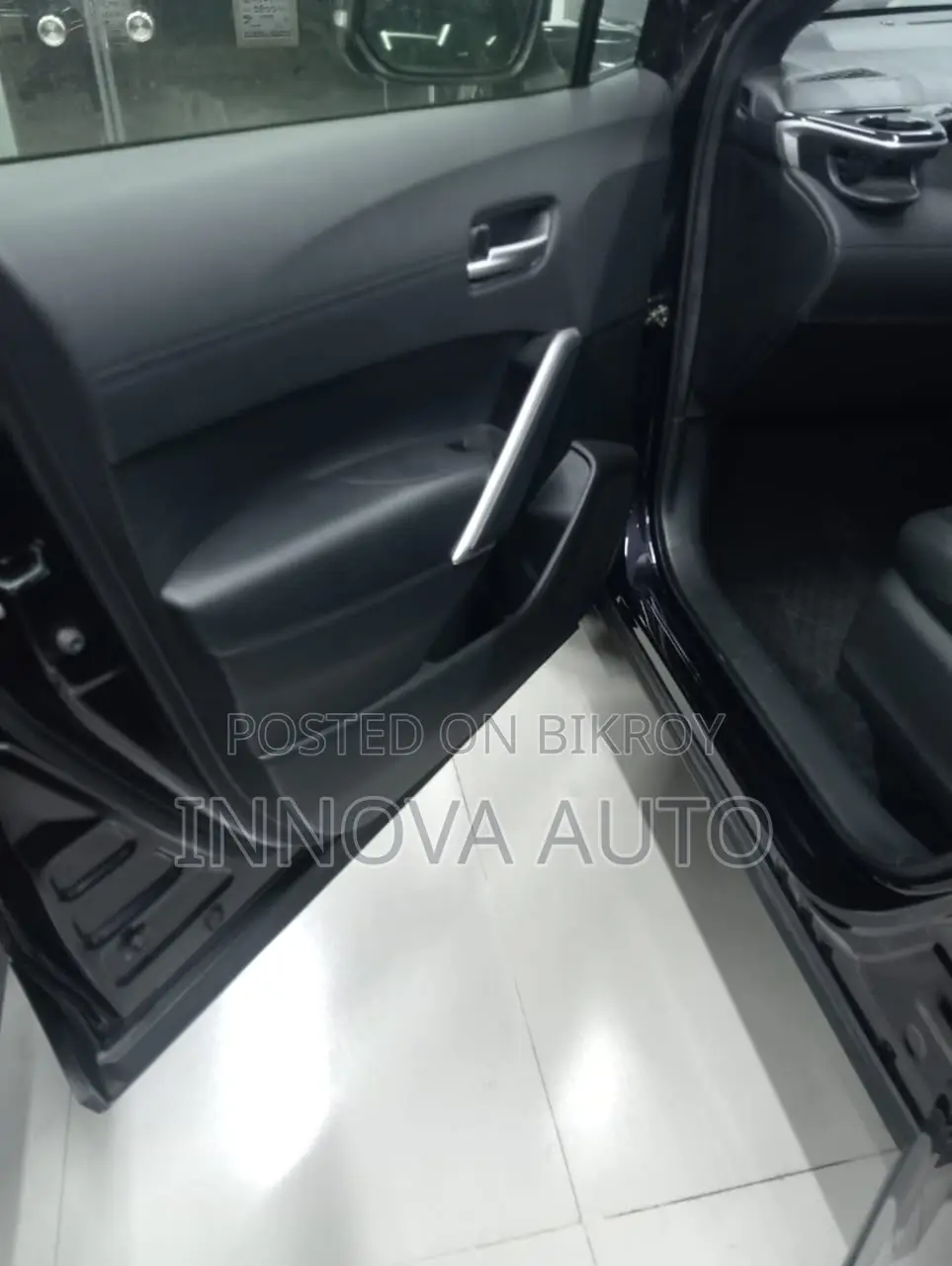 Toyota Corolla Cross 1.8 Hybrid FWD 2021 Black