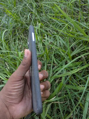 আইকিউওও ১২৮ জিবি ব্লু