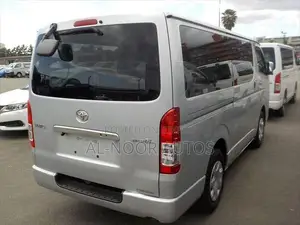 Toyota HiAce 2021 Silver