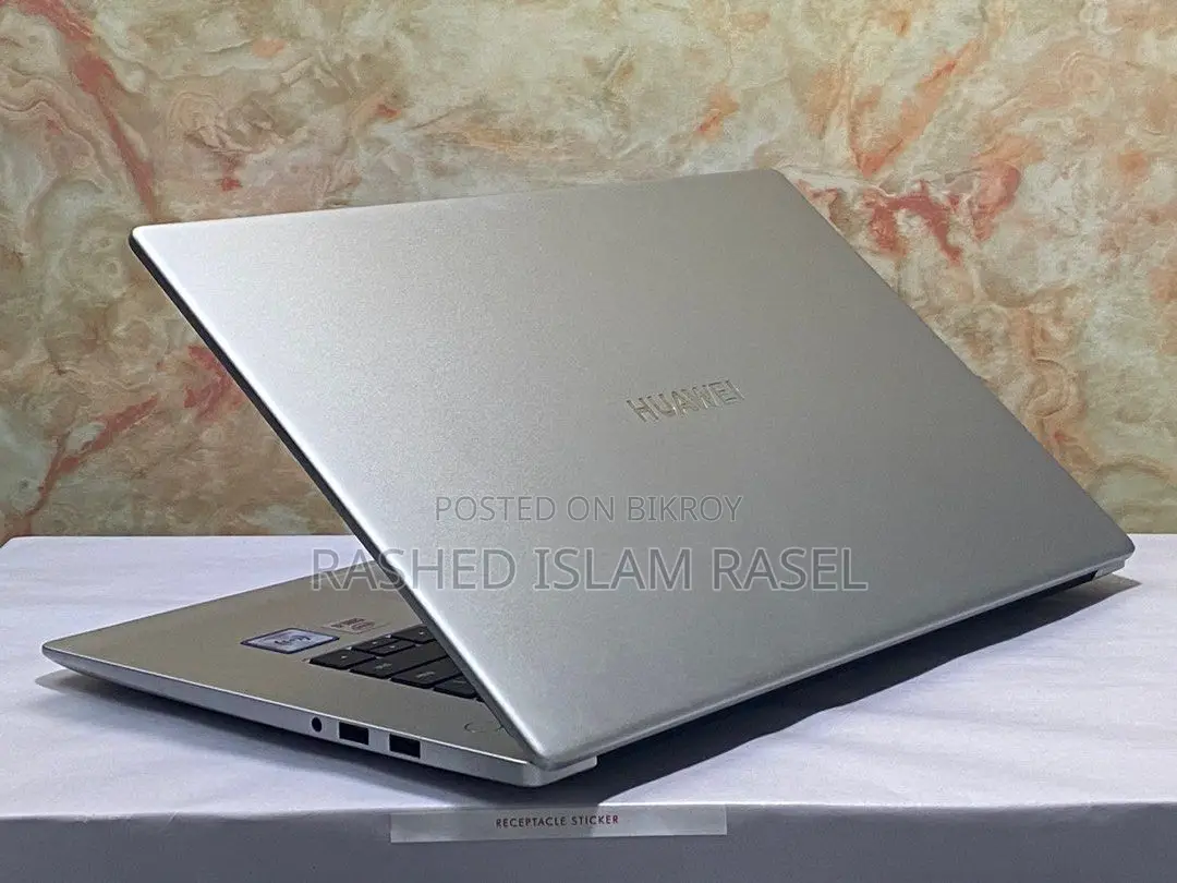 Laptop Huawei 4GB Intel SSD 500GB