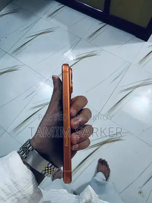 নিউজ অ্যাপল আইফোন ১৭ প্রো ২৫৬ জিবি কমলা