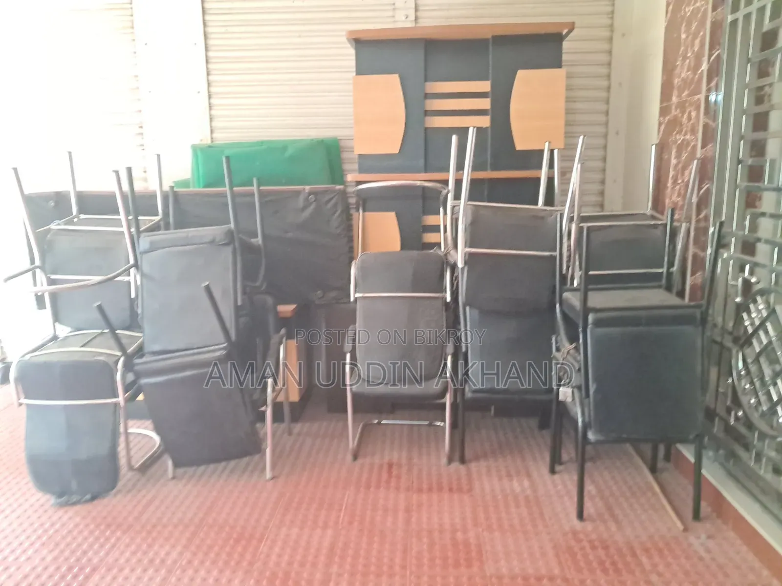 অফিস চেয়ার, টেবিল এবং সোফা বিক্রয়ের জন্য