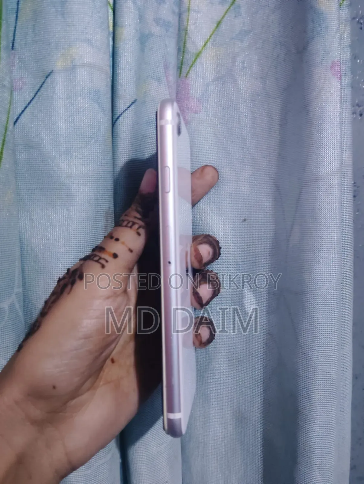 অ্যাপল আইফোন এসই (২০২০) ৬৪ জিবি হোয়াইট