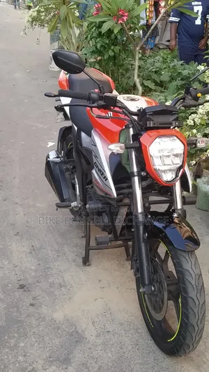 Suzuki Gixxer 2024 Orange