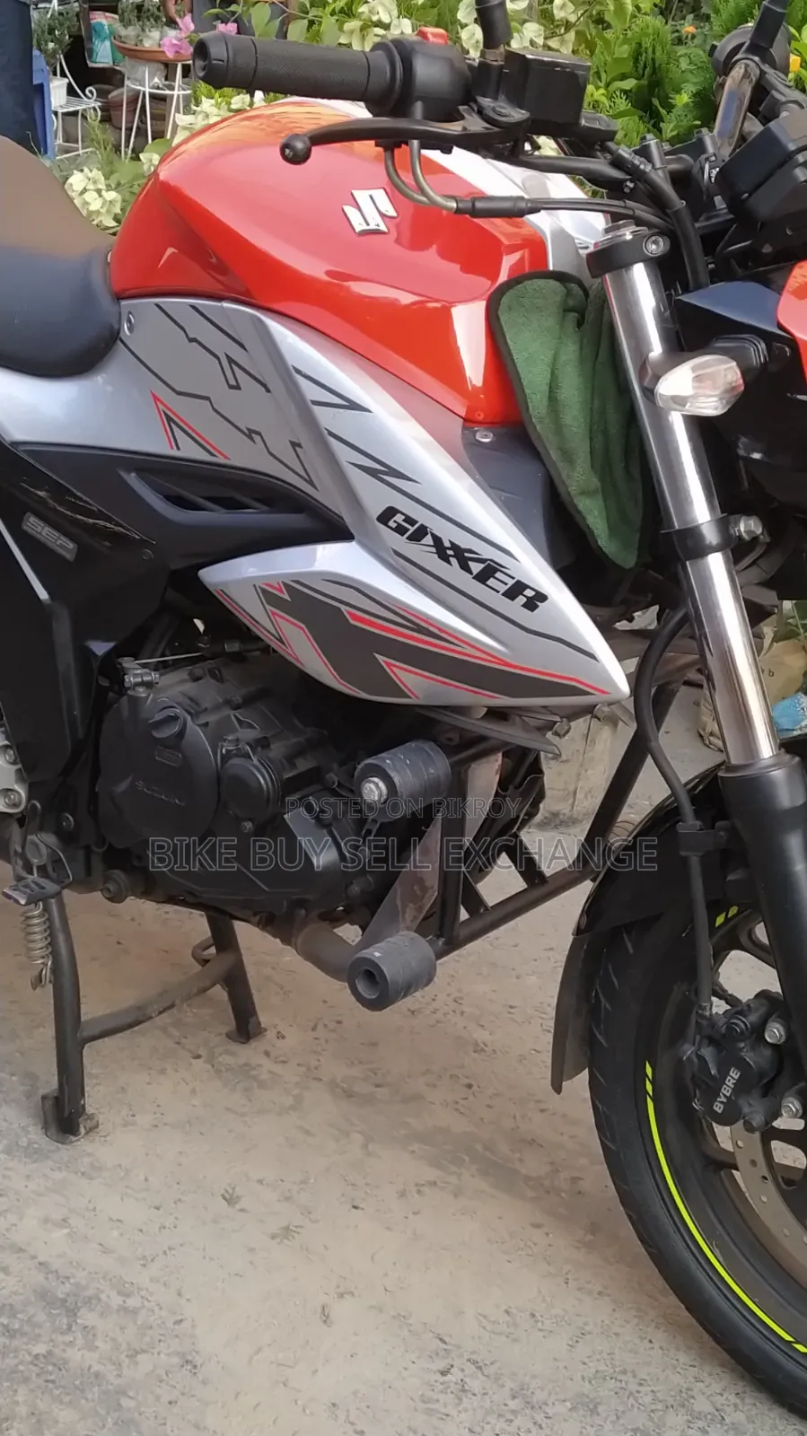 Suzuki Gixxer 2024 Orange