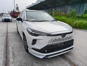 Toyota Corolla Cross 2026 Pearl