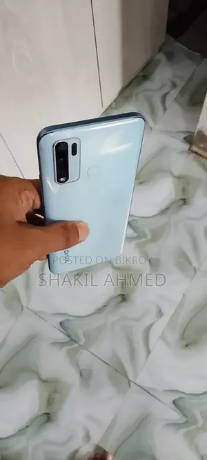Vivo Y50 128 GB