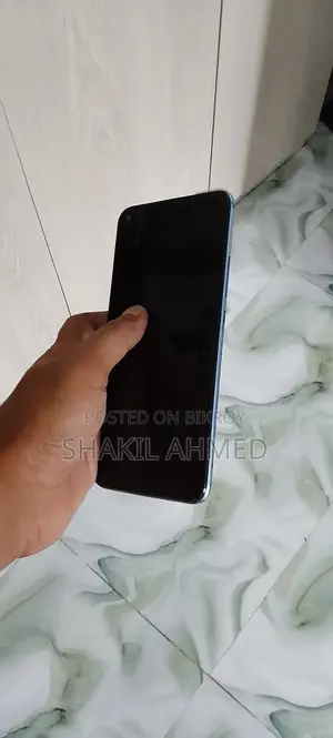 Vivo Y50 128 GB