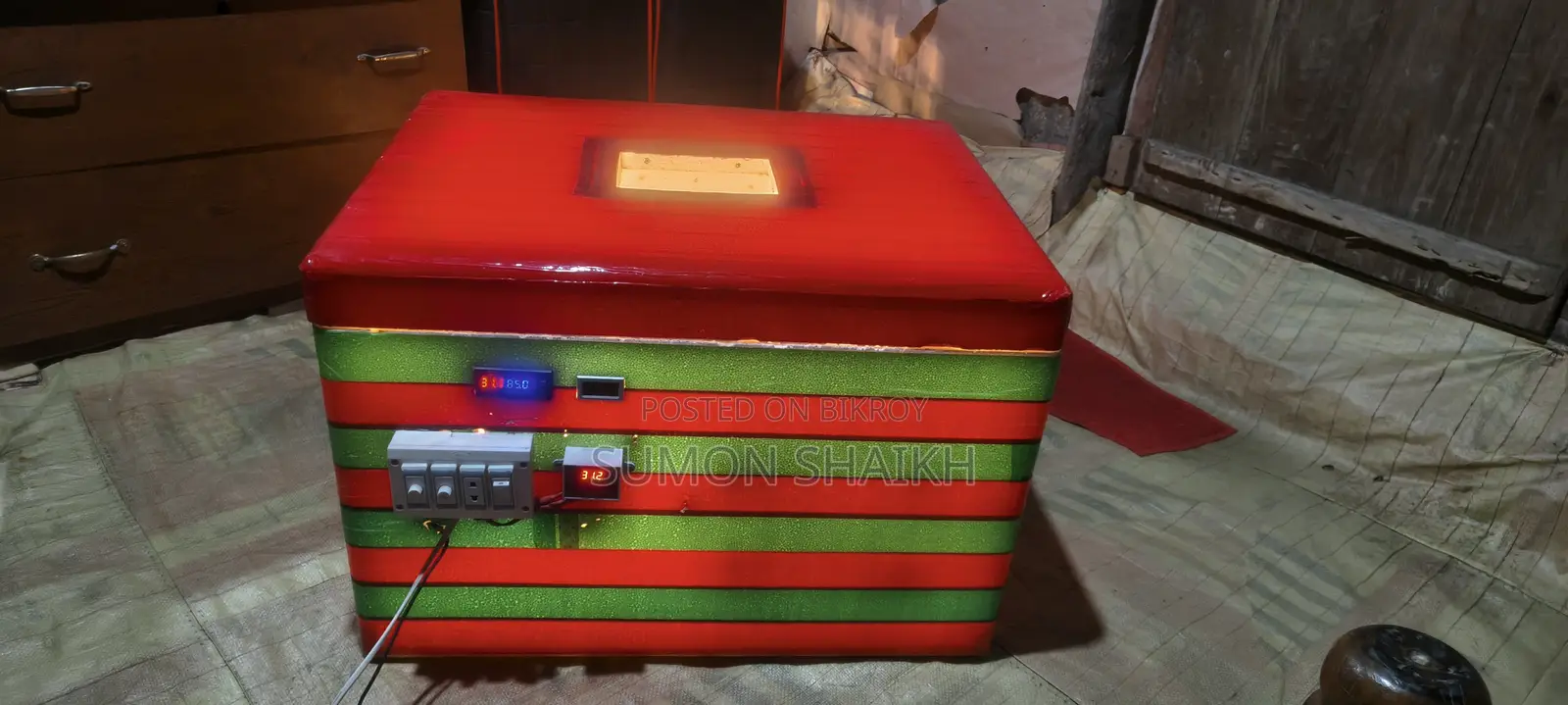 Incubator Machine
