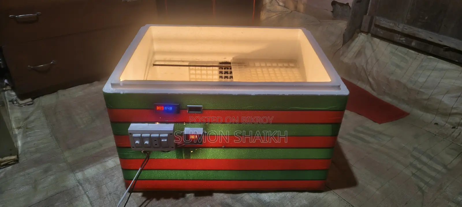 Incubator Machine