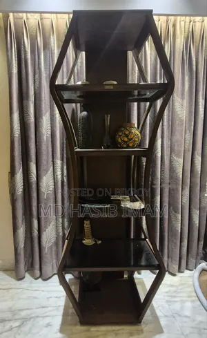 শোপিস স্ট্যান্ড