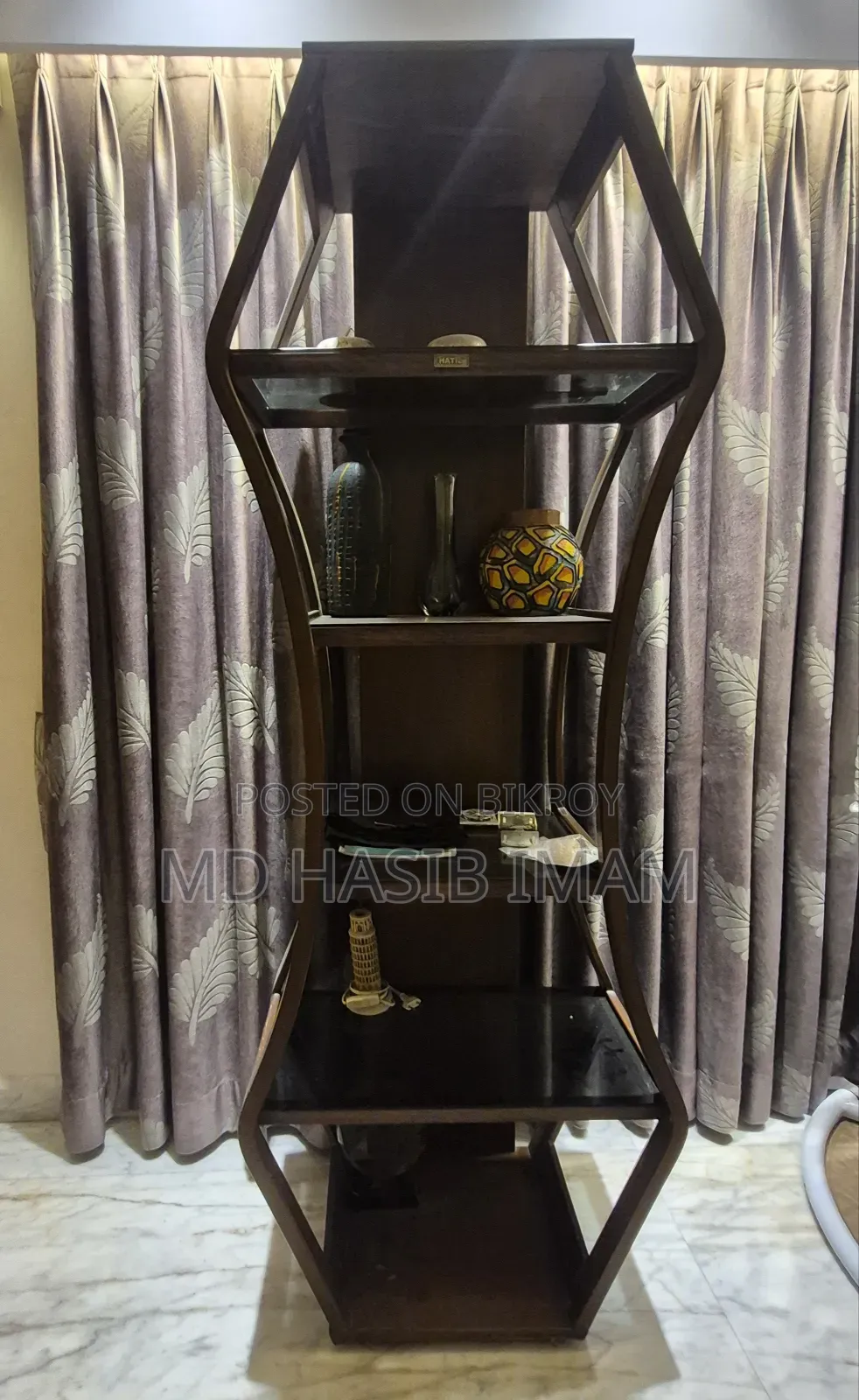 শোপিস স্ট্যান্ড