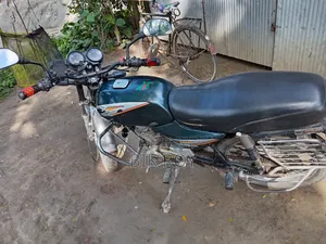 বাজাজ বক্সার ১০০ ২০০৭ গ্রে