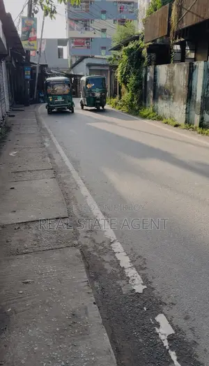কর্ণেলহাটে ৩ বেডরুমের ঘর বিক্রির জন্য