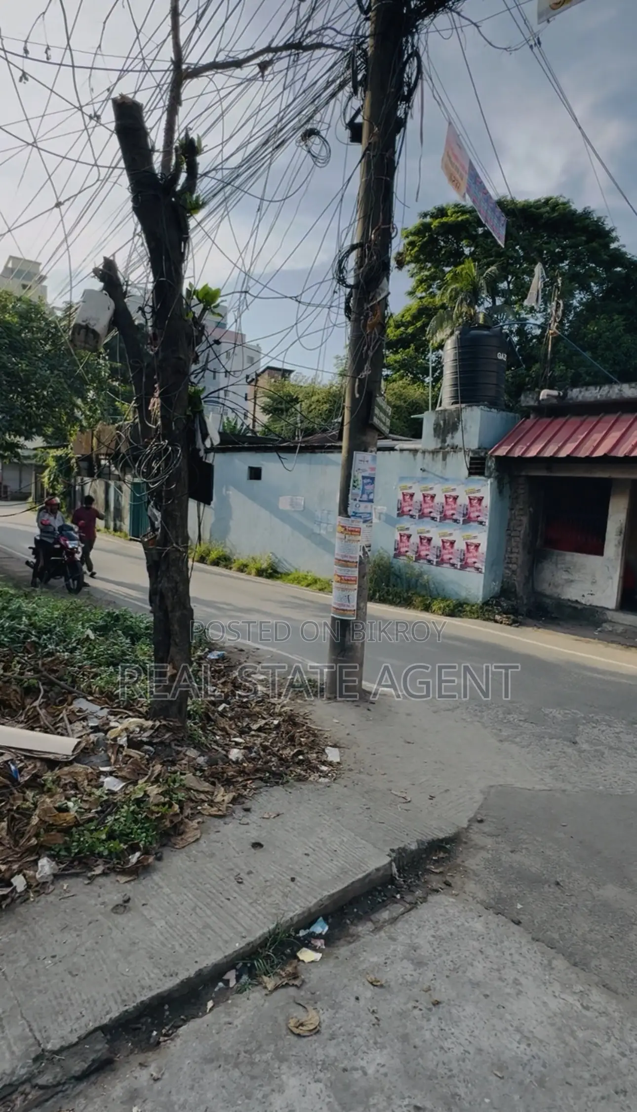 কর্ণেলহাটে ৩ বেডরুমের ঘর বিক্রির জন্য
