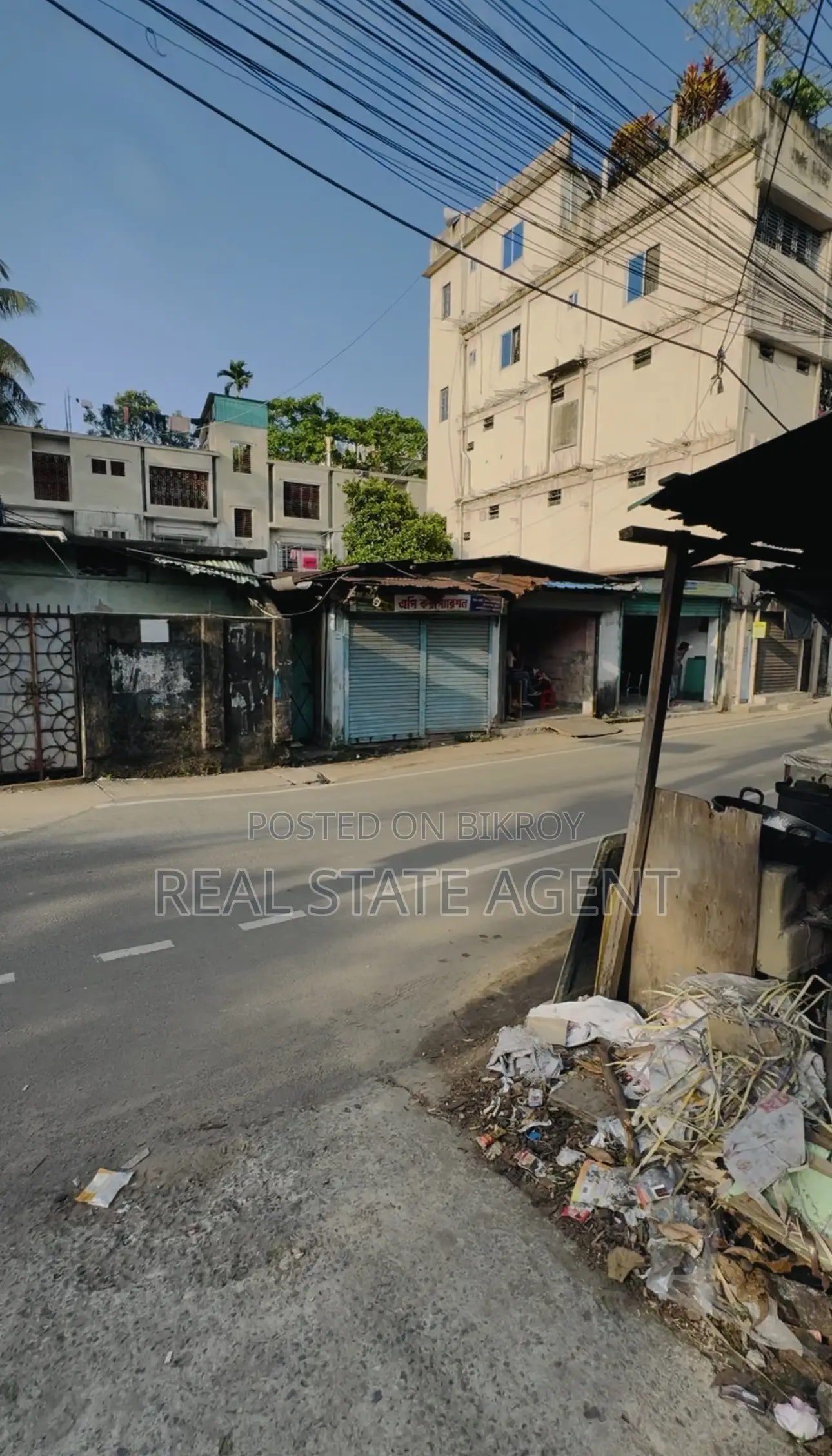 কর্ণেলহাটে ৩ বেডরুমের ঘর বিক্রির জন্য