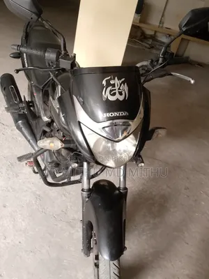 হোন্ডা ইউনিকর্ন ২০১০ কালো