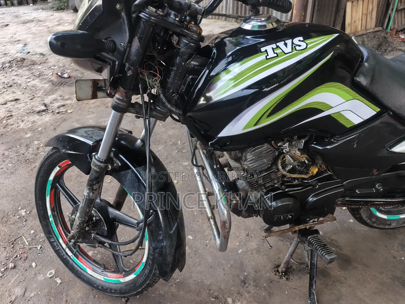 টিভিএস মেট্রো ২০১৮ কালো