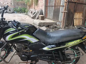 টিভিএস মেট্রো ২০১৮ কালো